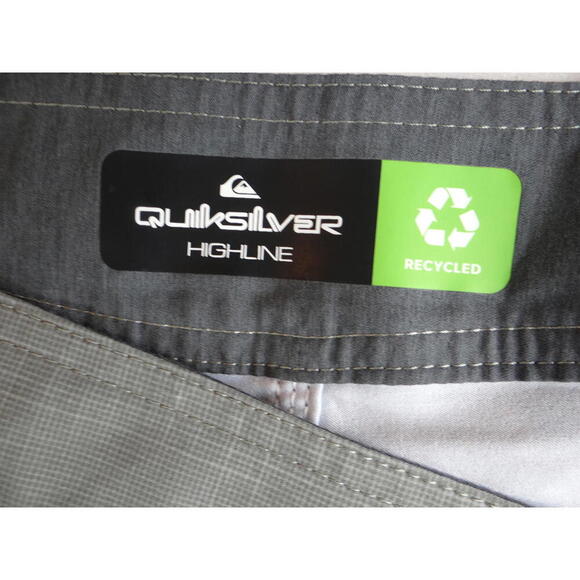 Men's Surf Shorts with Colorful Stripes Size 40 - Picture 7 of 7